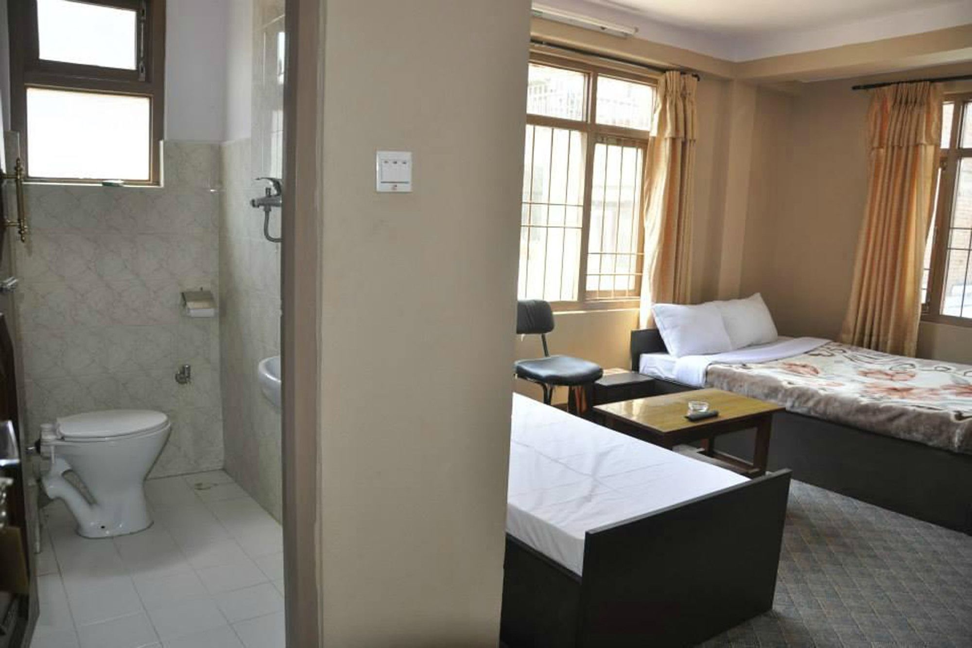 Hotel Aagaman Kathmandu Exterior photo